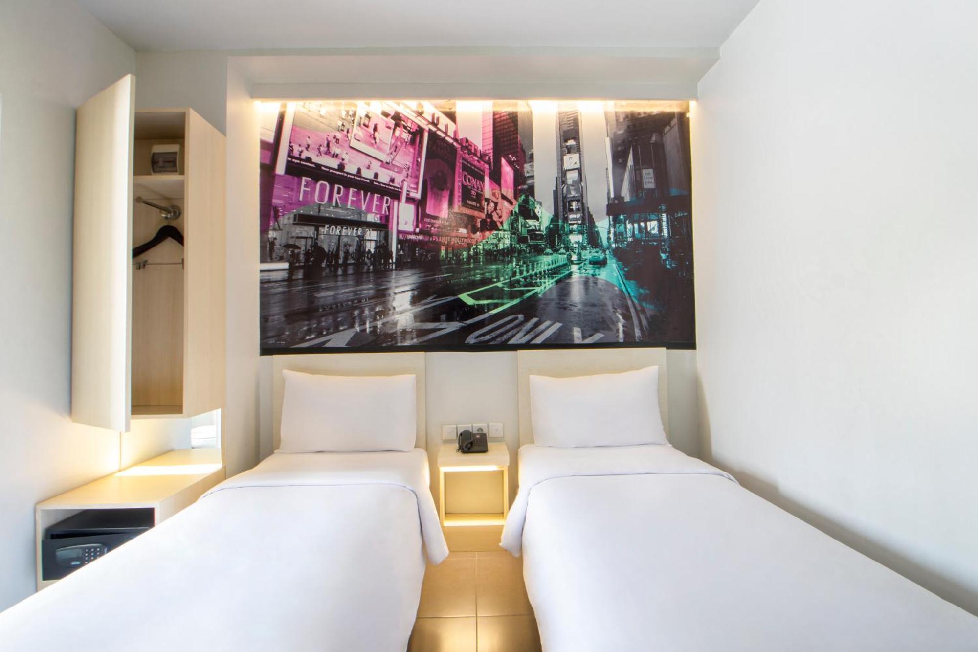 Cleo Hotel Jemursari Сурабая Екстер'єр фото